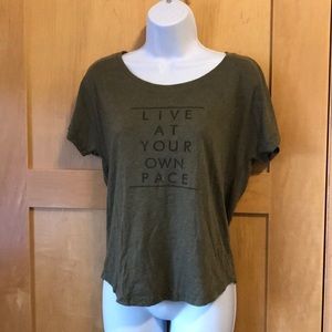 Dark green lightweight printed T-shirt